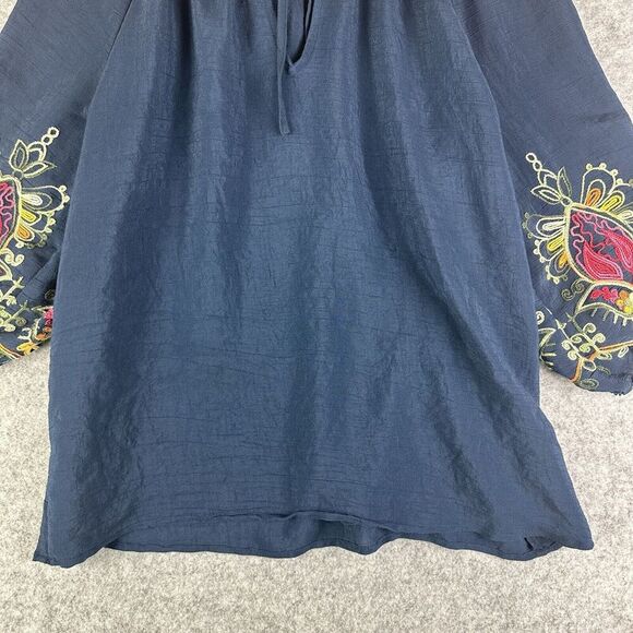 Olivia & Martin Woven Top Womens M Blue Embroidered Sleeves Boho Pullover Blouse - Picture 3 of 12
